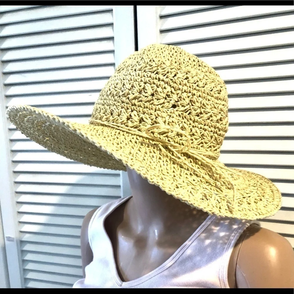 Scala Collection floppy Crochet Hat